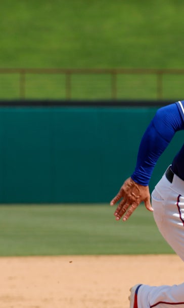 Royals sunk by Rangers' big fourth inning in 6-2 loss